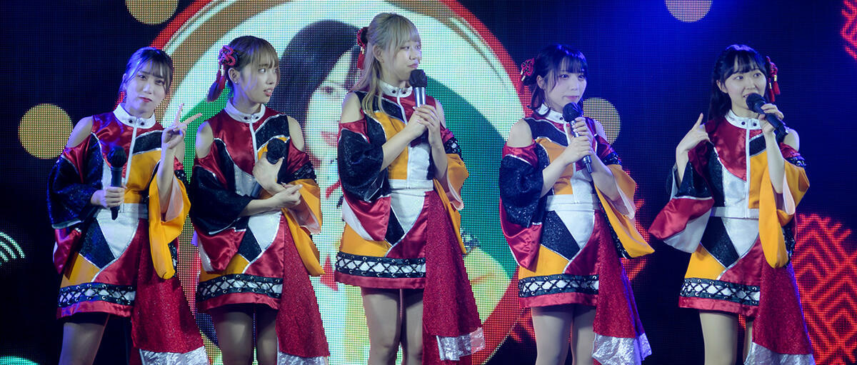 出演: AKI, RIA, NOZOMI, MOMO, YUNA