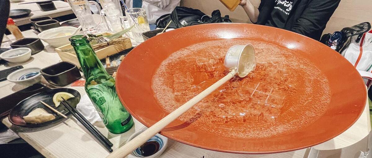 開演まで時間潰し。カブキアゲ以来の盃をいただいて高めてもらう