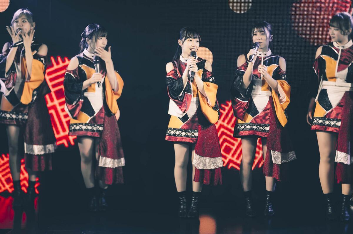 NOZOMI, MOMO, YUNA, AKI, MARIKO, RIA(天の声)